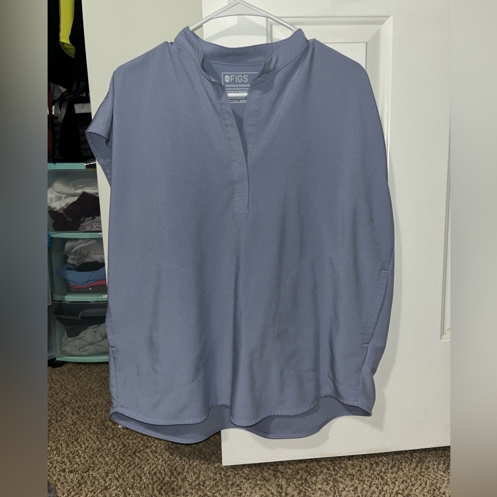 Figs Womans Rafaela Oversized Scrub Top